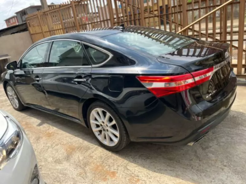TOYOTA Avalon   - 2013