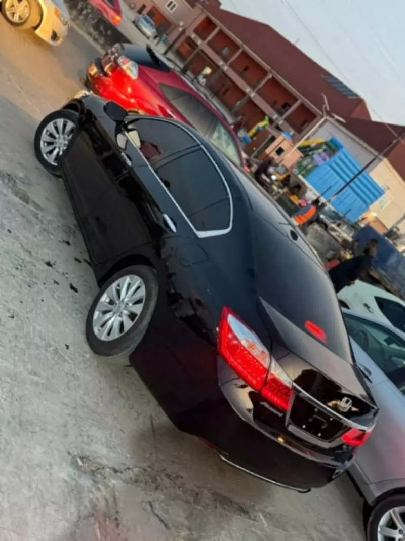 Honda Accord   - 2014