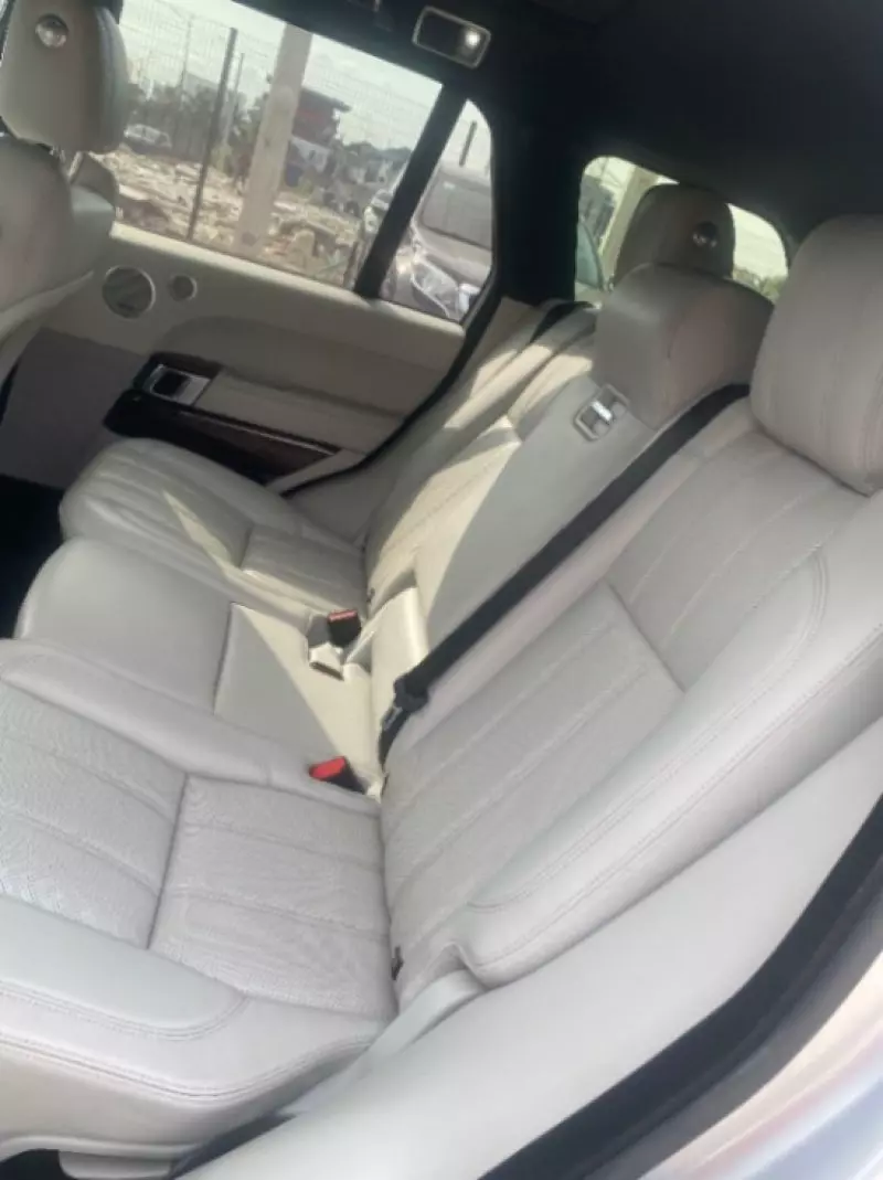 RANGE ROVER HSE LR4   - 2016