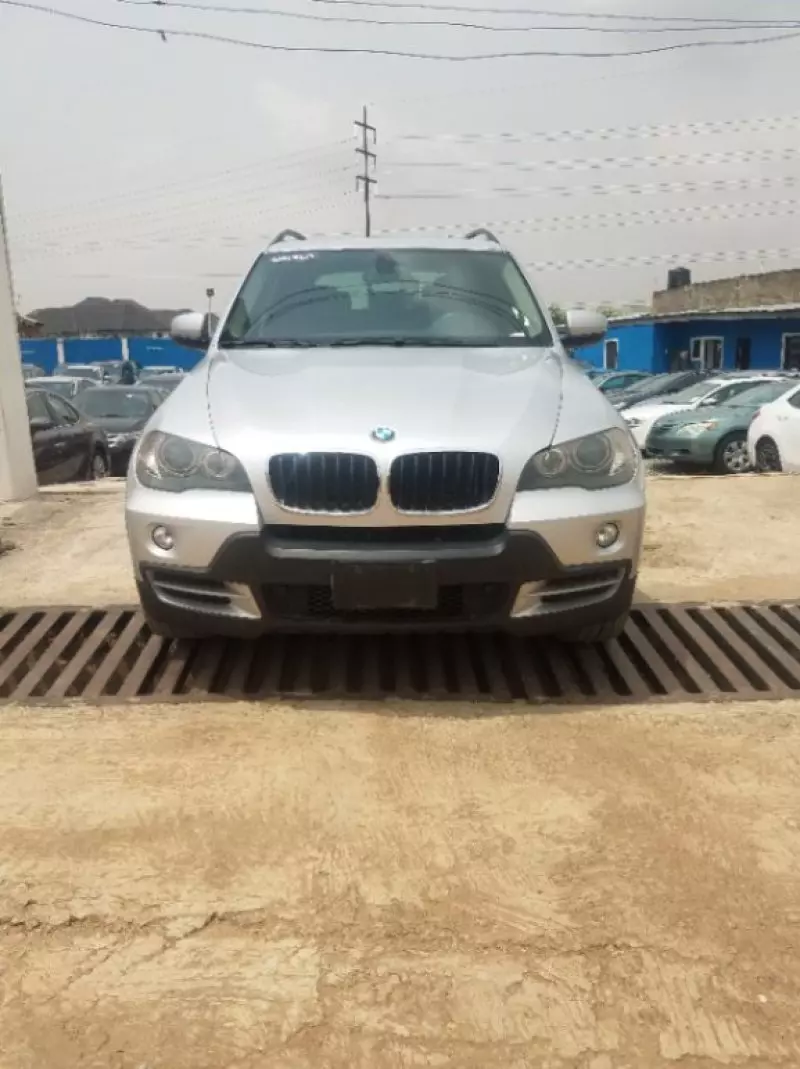 BMW X5   - 2010