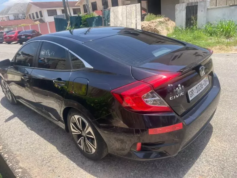Honda Civic   - 2016
