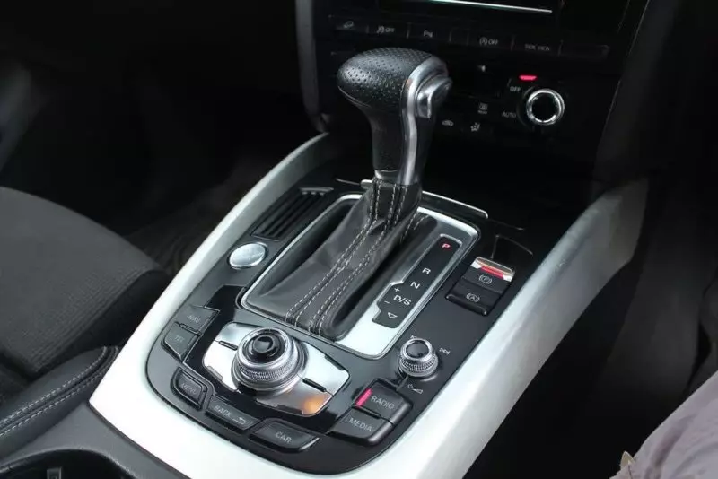 Audi Q5   - 2015