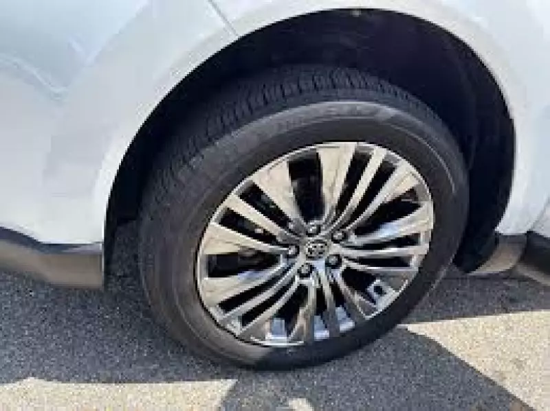 TOYOTA Venza   - 2024