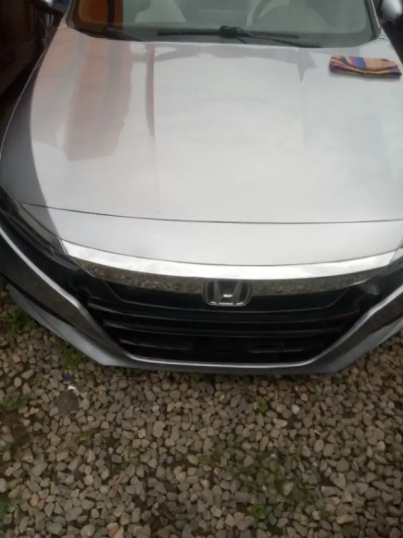 Honda Accord - 2018