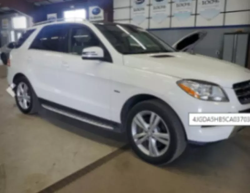 Mercedes-Benz ML 350   - 2012