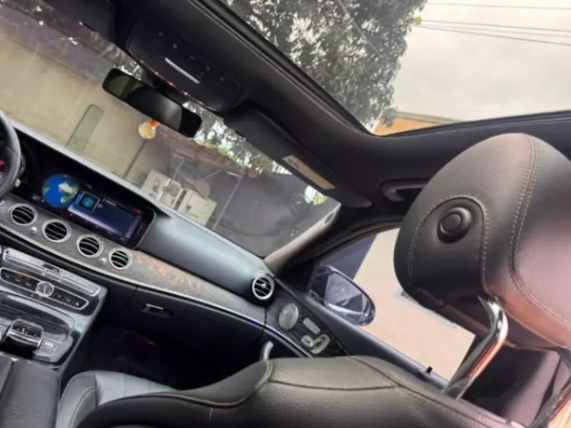 Mercedes-Benz E 300   - 2017