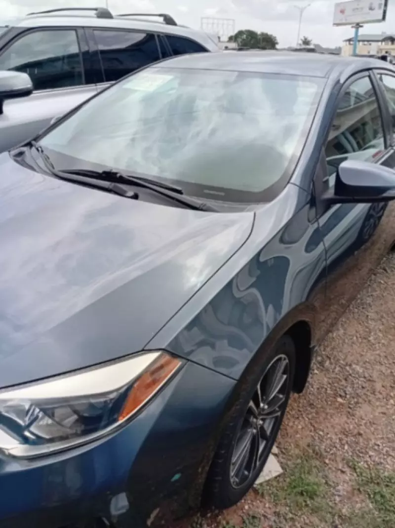 Toyota Corolla   - 2015