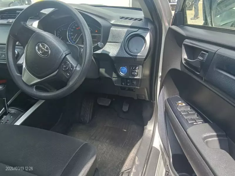 TOYOTA Fielder    - 2020