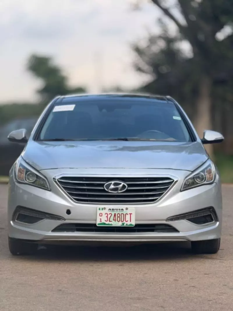 Hyundai Sonata   - 2015