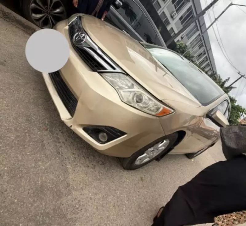 TOYOTA Camry   - 2012