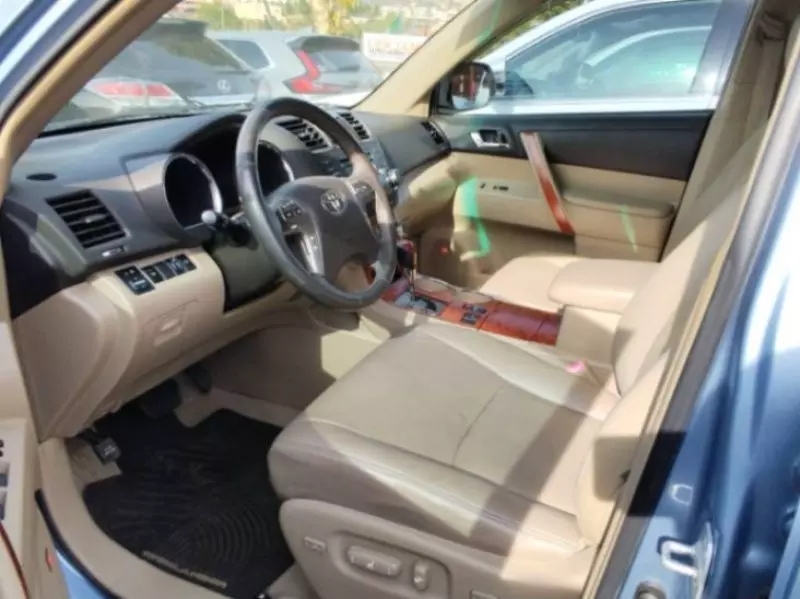 Toyota Highlander   - 2009
