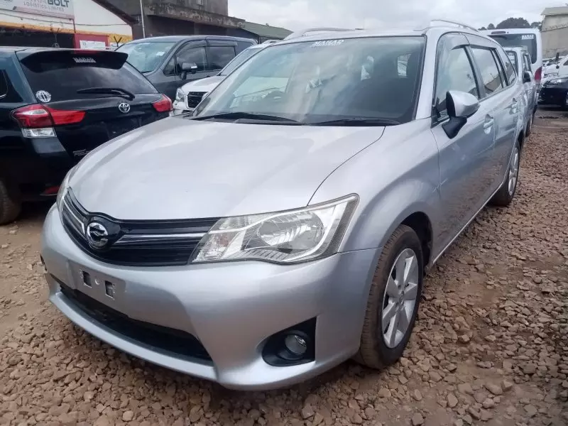 Toyota Fielder    - 2015