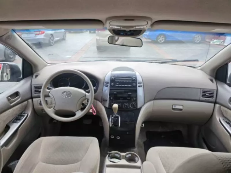TOYOTA Sienna   - 2007