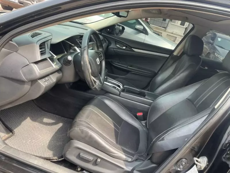 Honda Civic   - 2016