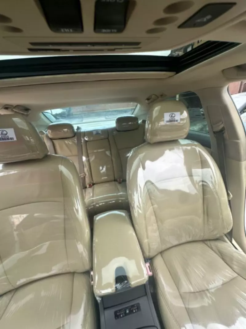 Lexus ES   - 2009