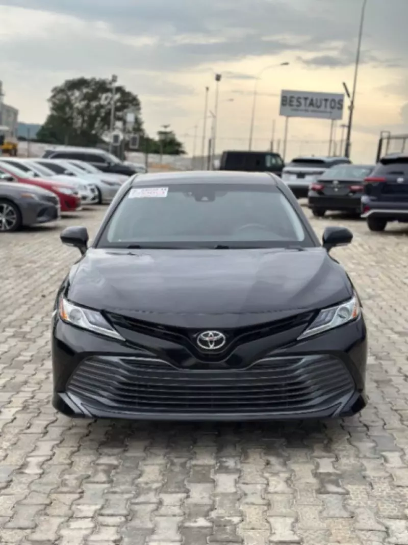 TOYOTA Camry   - 2018