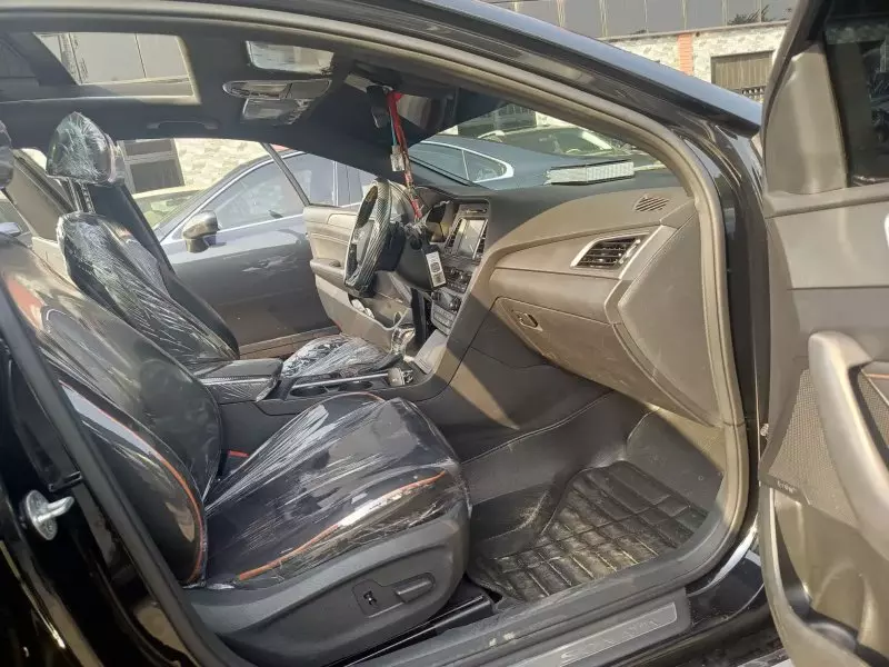 Hyundai Sonata   - 2015