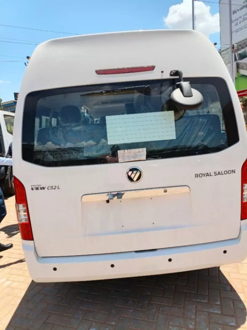 TOYOTA Hiace   - 2013