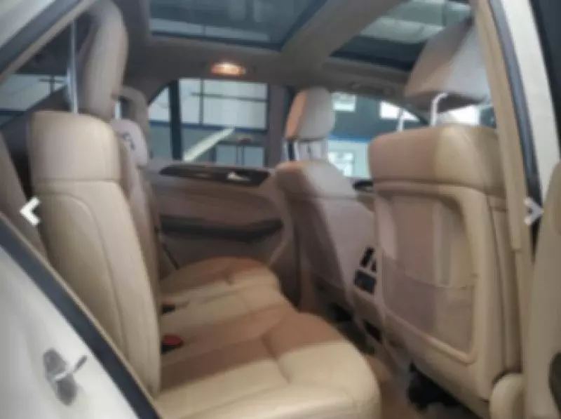 Mercedes-Benz ML 350   - 2012