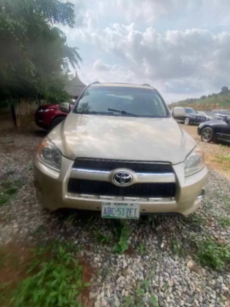 TOYOTA RAV 4   - 2009