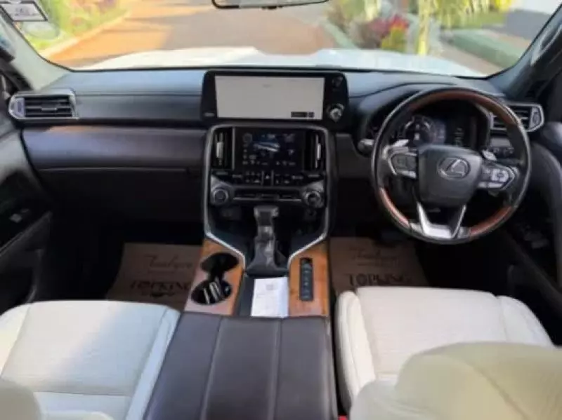 Lexus LX 600   - 2023