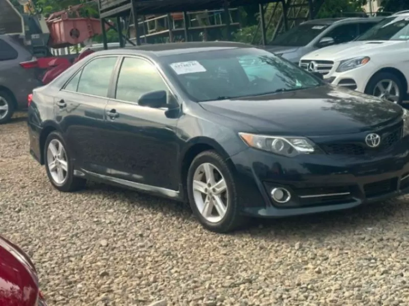 TOYOTA Camry   - 2014
