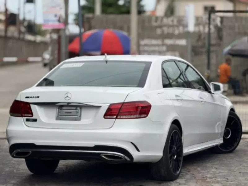 Mercedes-Benz E350   - 2014