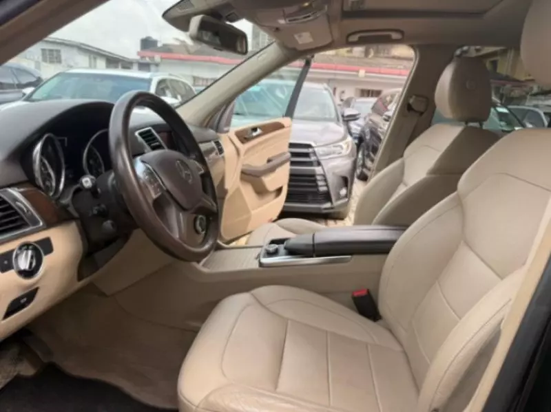 Mercedes-Benz ML-Class   - 2015