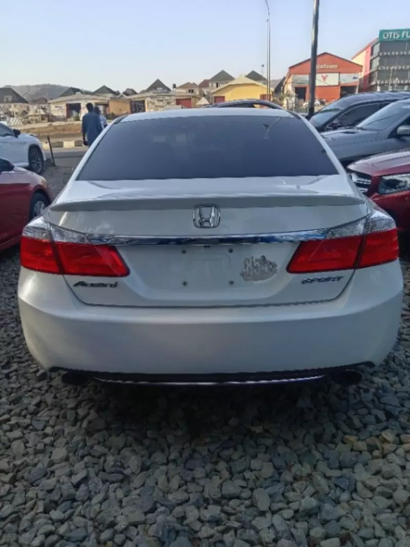 Honda Accord   - 2015