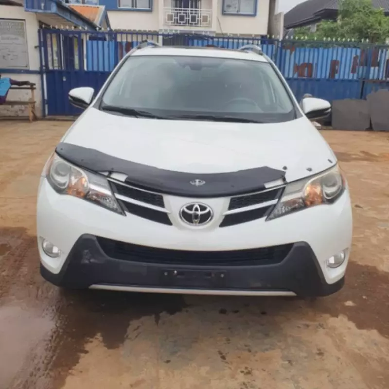 Toyota RAV 4   - 2015