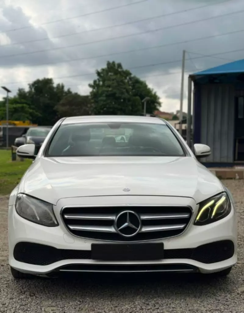 Mercedes-Benz E350 - 2016