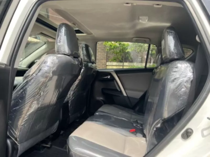 Toyota RAV4   - 2014