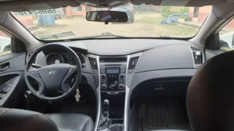 Hyundai Sonata - 2013