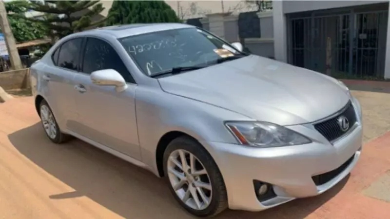 Lexus IS - 2012