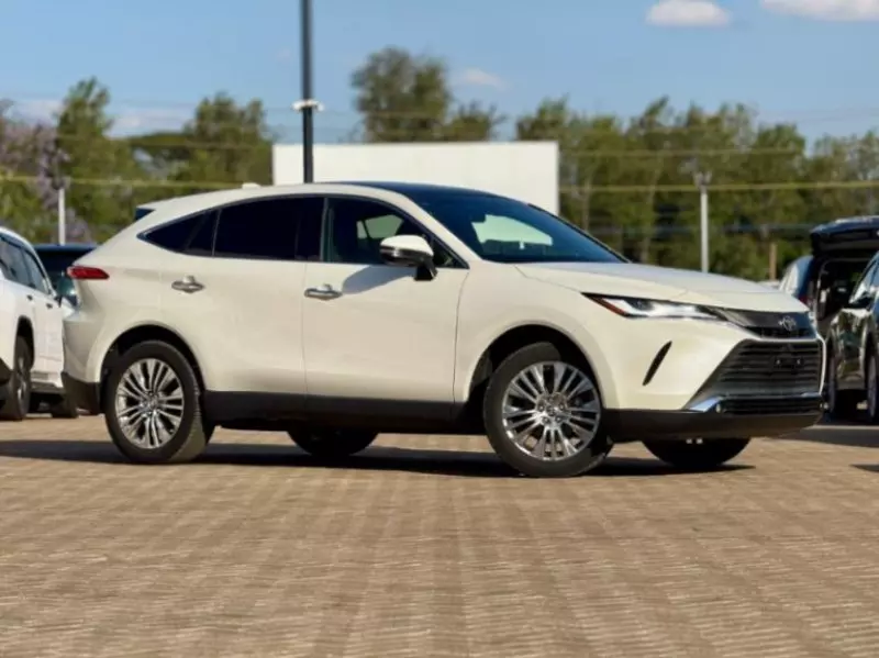 Toyota Harrier   - 2020