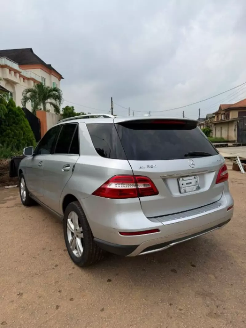 Mercedes-Benz ML 350   - 2012
