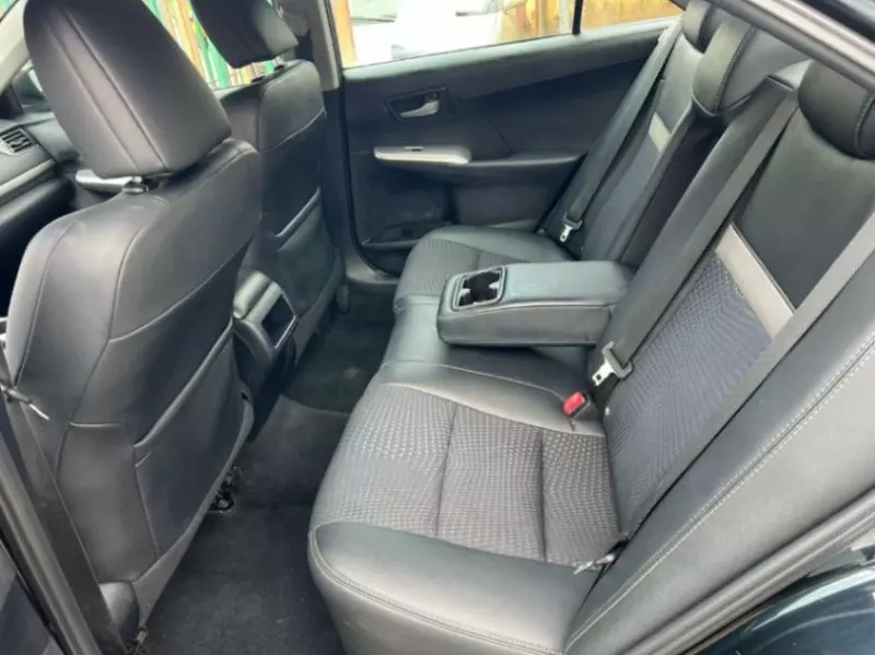 Toyota Camry   - 2013