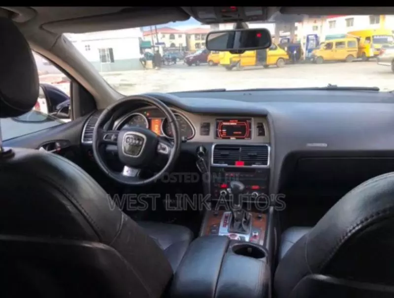 Audi Q7   - 2013