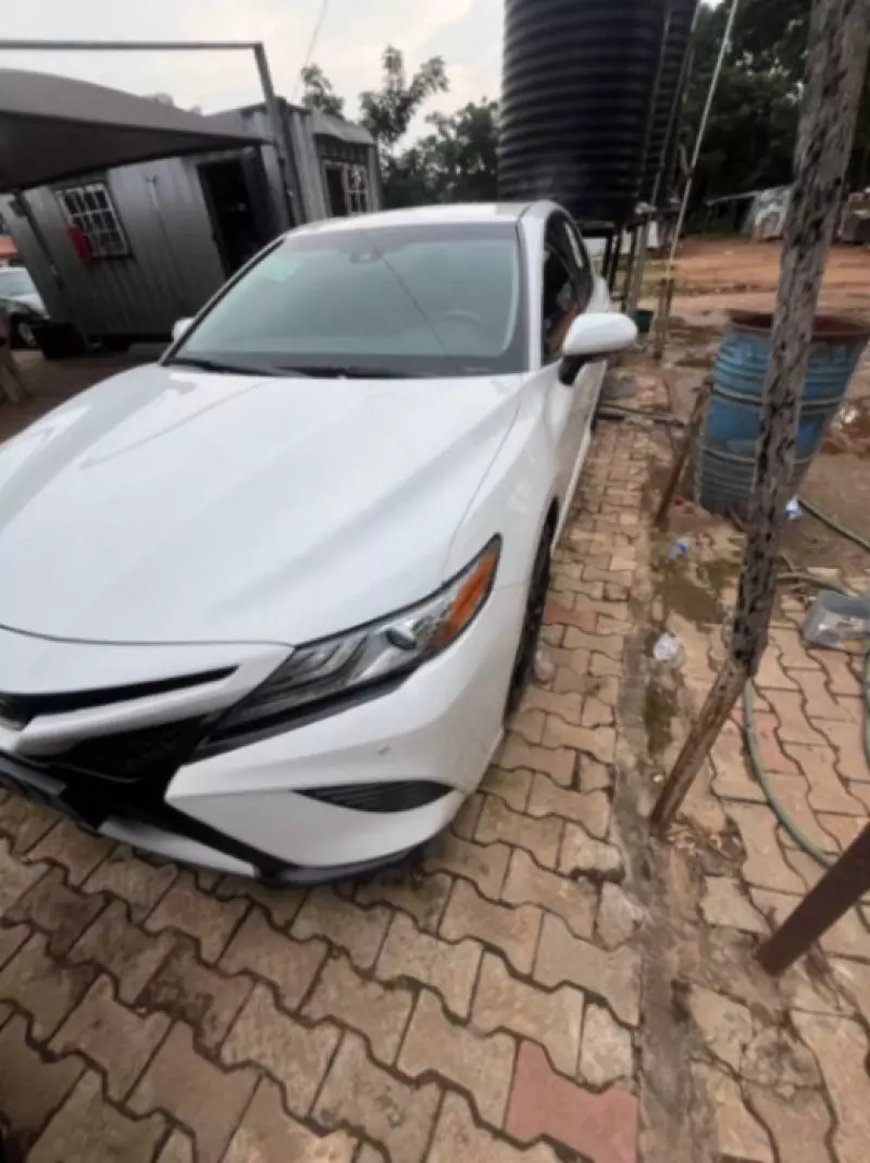 TOYOTA Camry   - 2018