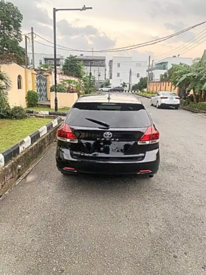 Toyota Venza   - 2013