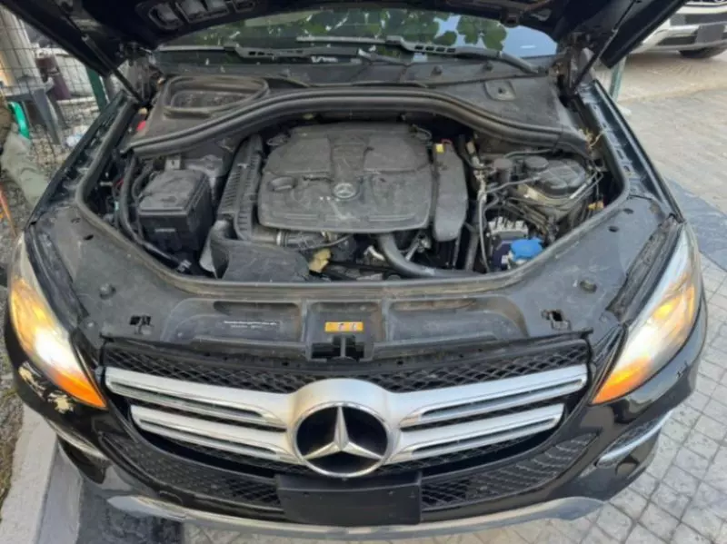 Mercedes-Benz GLE-Class   - 2018