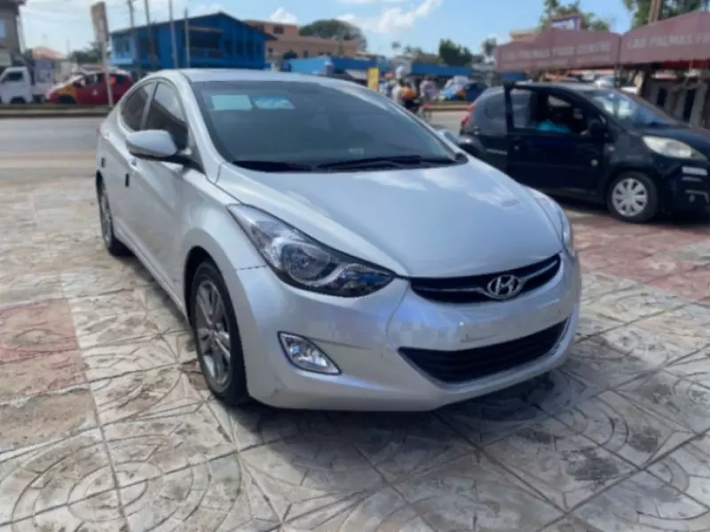 Hyundai Elantra   - 2015