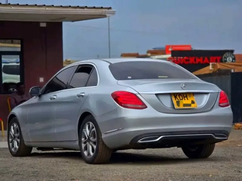 Mercedes-Benz C 200   - 2014