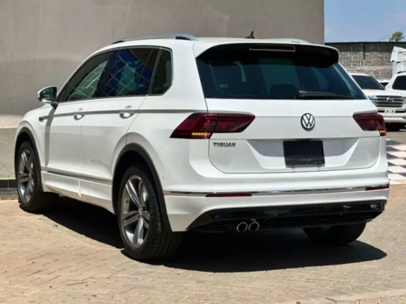 Volkswagen Tiguan   - 2018