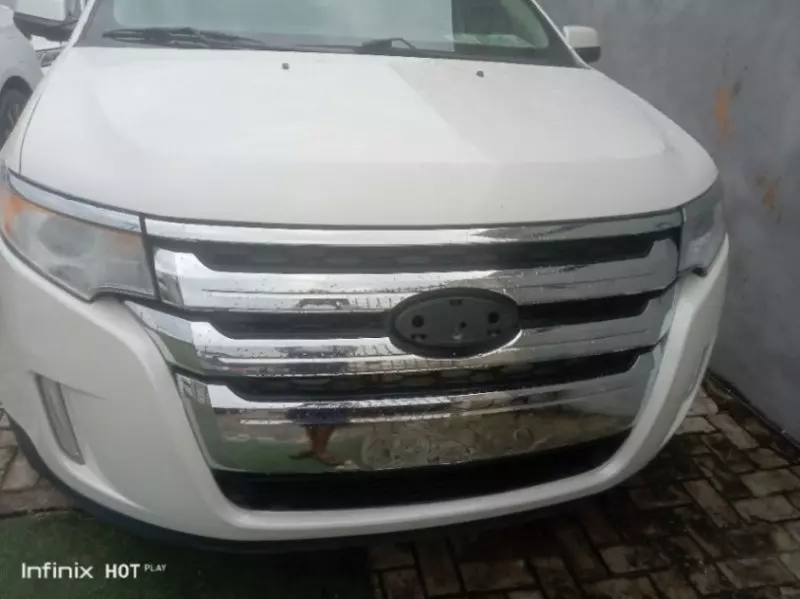 Ford Edge   - 2011