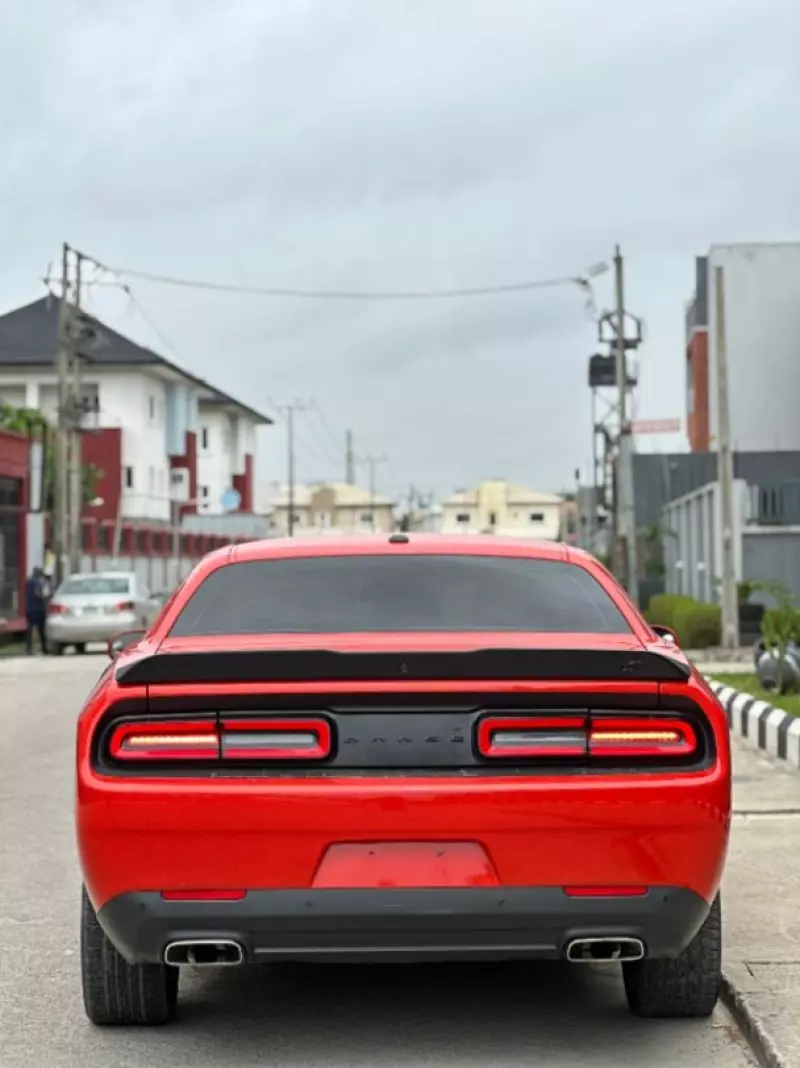 Dodge Challenger   - 2022