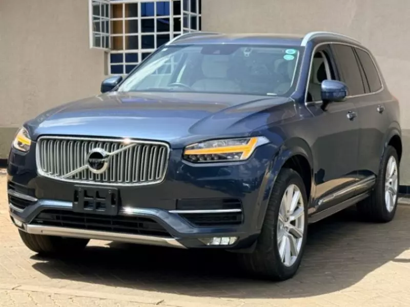 Volvo XC90   - 2018