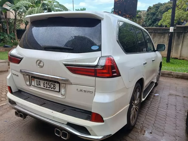 Lexus LX 570   - 2016