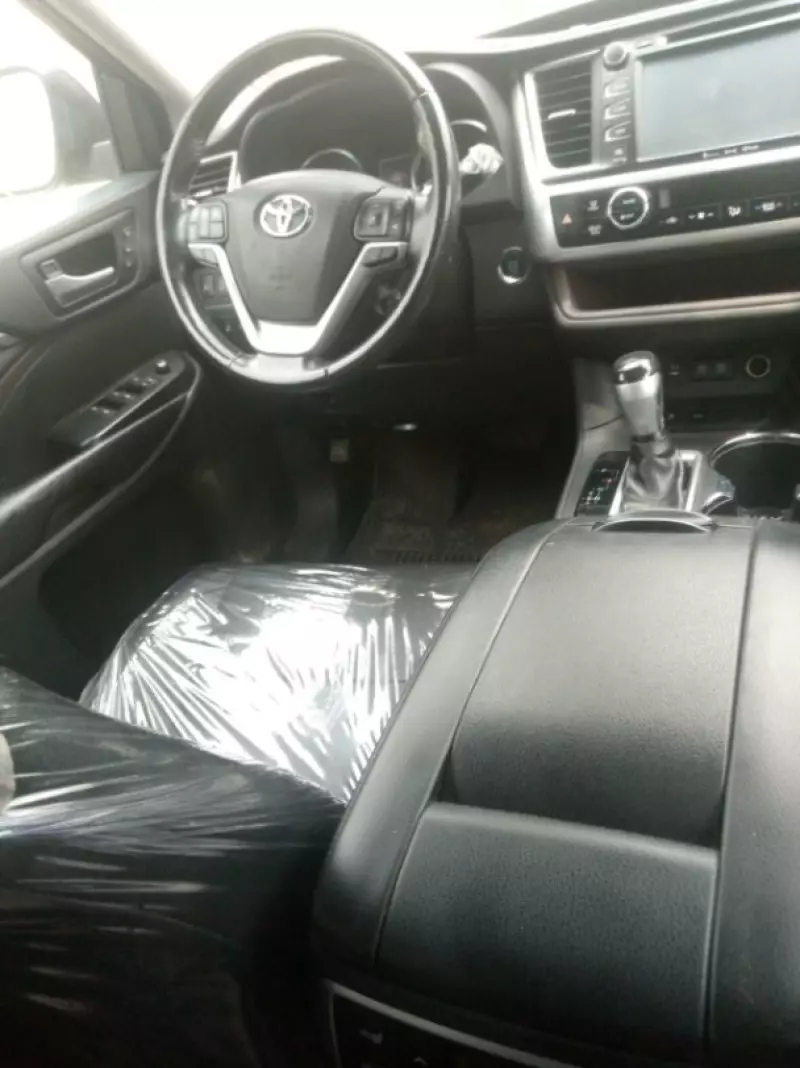 Toyota Highlander   - 2018