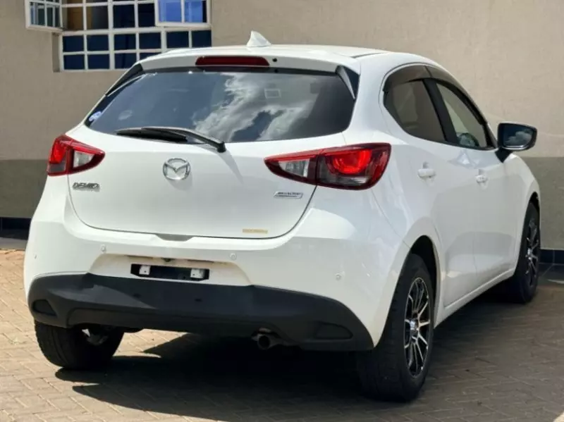 Mazda Demio    - 2019